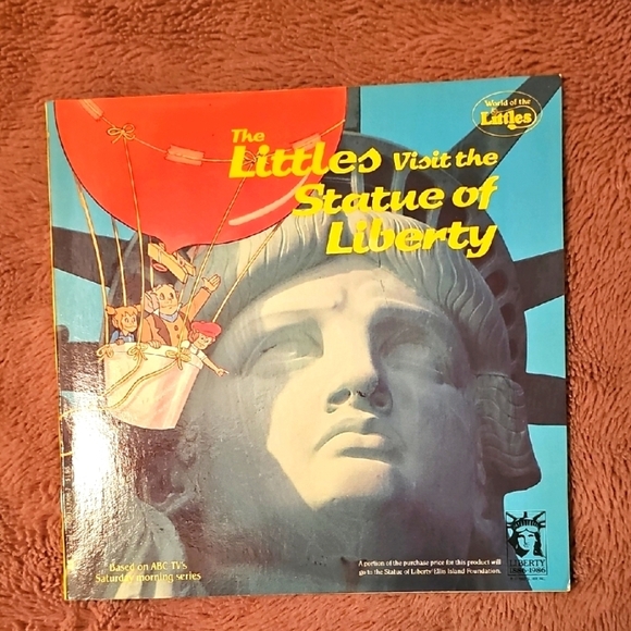 Other - The Littles Visit the Statue of Liberty Book